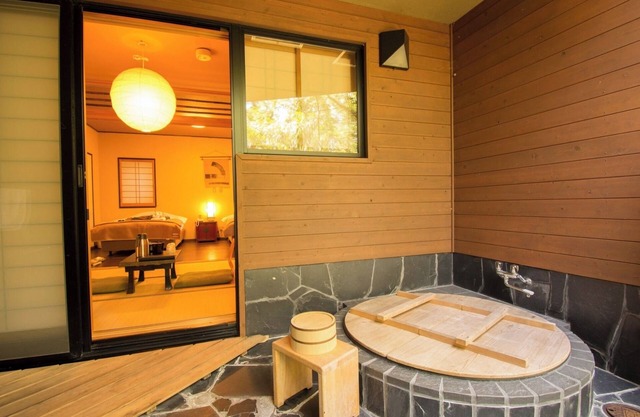 Nonsmoking Goemon openair bath special JapaneseWestern room Breakfast included /Shimanto Kōchi
