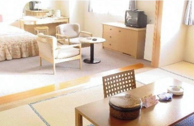 Nonsmoking Relax in a spacious JapaneseWestern/Uryu-gun Hokkaidō