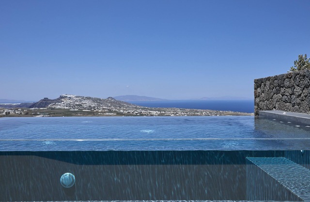 North Santorini - A Luxury Spa Hotel