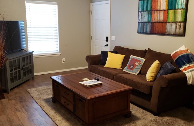 Northwest Arkansas Adventures- Beautiful Condo, with Two Master Bedrooms