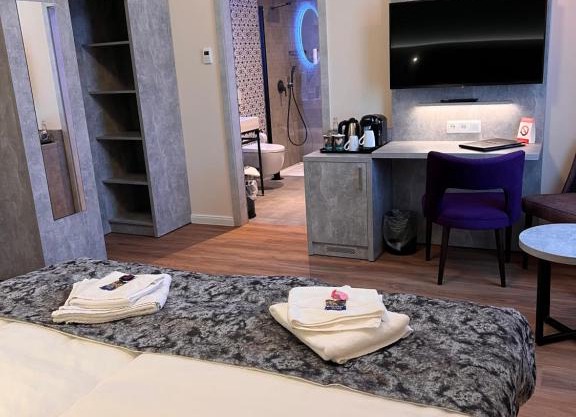 Novel Hotel