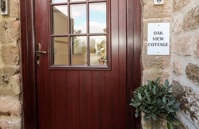 OAK VIEW COTTAGE, character holiday cottage in Spofforth
