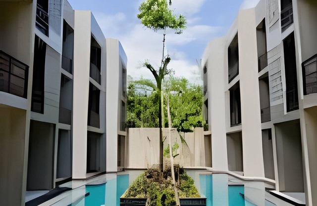 Oasis for 3 with balcony and pool