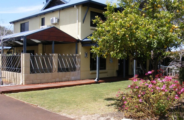 Observatory Guesthouse - Adults Only