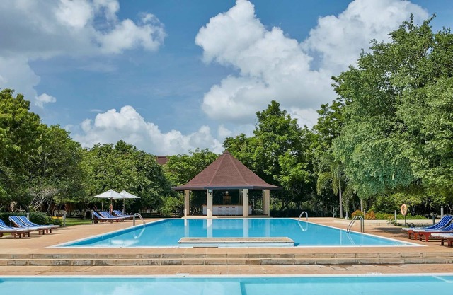 Occidental Paradise Dambulla