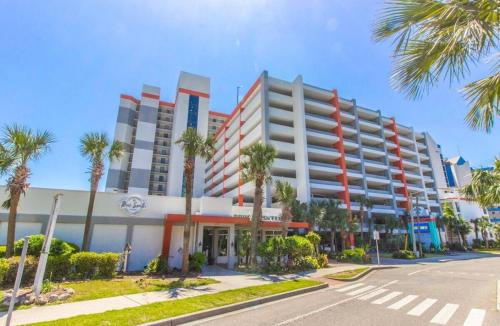 Ocean Front Beach'n 1BR Premium Condos