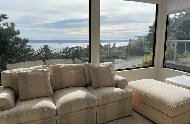 Ocean view 2Br Family Garden Suite