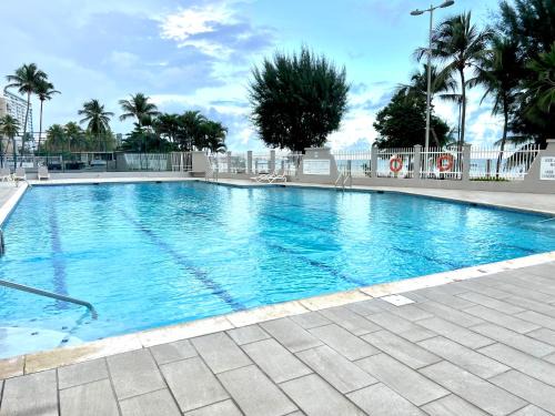 Ocean View apt on Isla Verde in a 14th floor