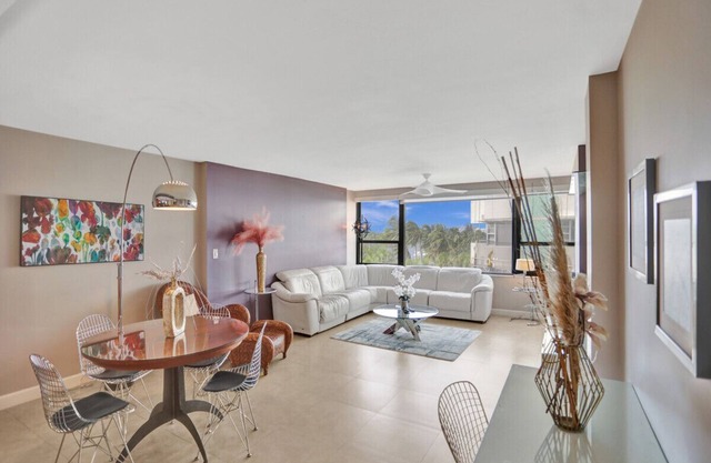 Ocean View Condo/Beach Service & Pool/618