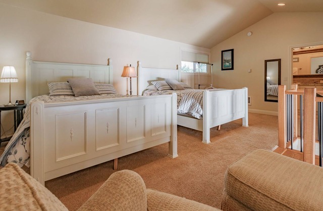 Ocean-View Loft with Kitchen & Balcony