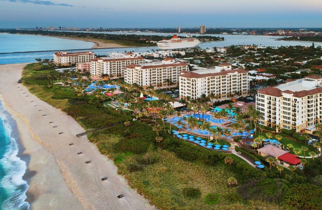 Oceanfront - 2 Bedroom - Marriott's Ocean Pointe - Full Resort Access