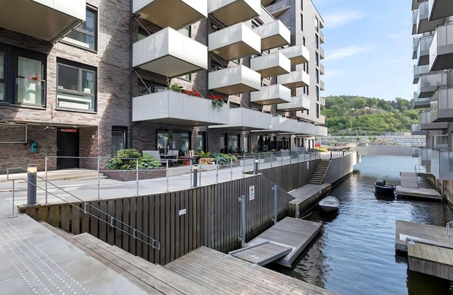 Oceanfront Apartment - Oslo Central - Private Patio