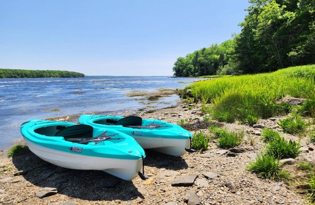 Oceanfront Escape! Private Beach/Outdoor Sauna/Large Deck/Firepit