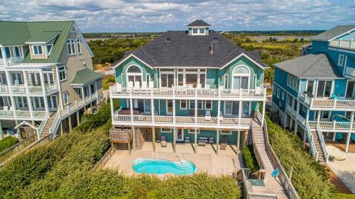 Oceanfront Estate with private pool and hot tub
