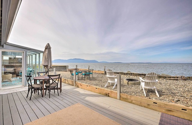 Oceanfront Ferndale Oasis w/Fire Pit, Grill!