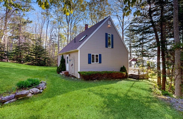 Oceanfront home with water views - central AC, washer/dryer & beach access