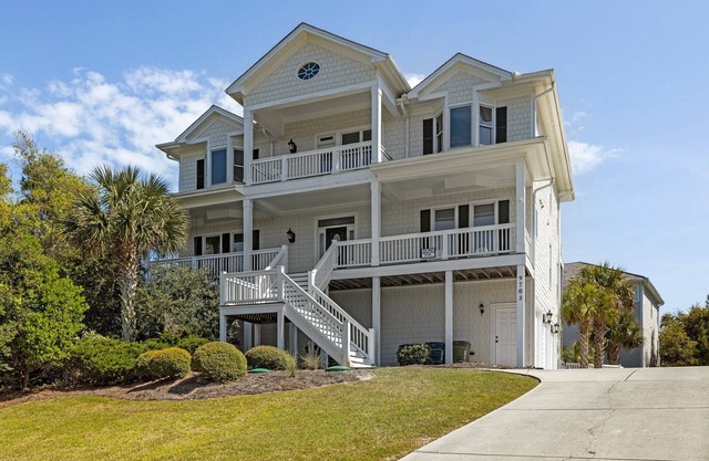 Oceanview with elevator, private pool, golf cart, in Dolphin Ridge community
