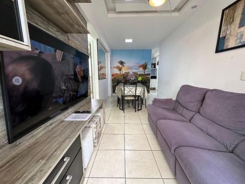 Ocian: 2 quartos, suíte, piscina e perto da praia