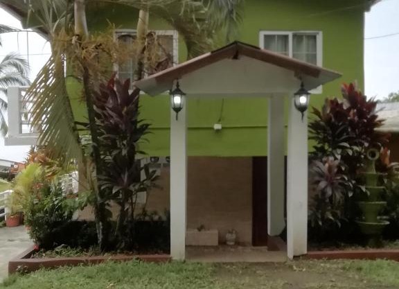 Ofiuras Hostal