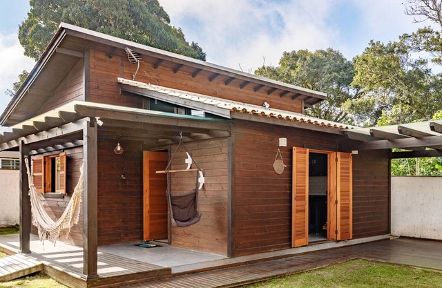 Ogram House - with Jacuzzi 3min to the Beach