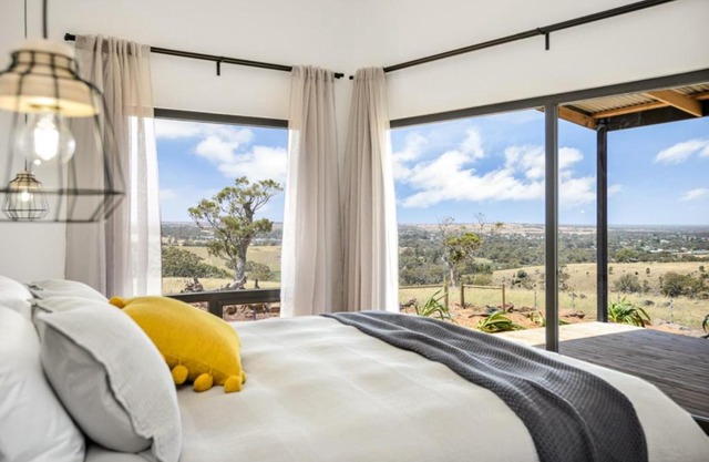 Old Bull Creek Luxury Retreat