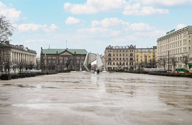 Old Market Square Studio by Renters