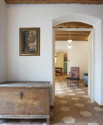 Old Town Flat with Private Patio