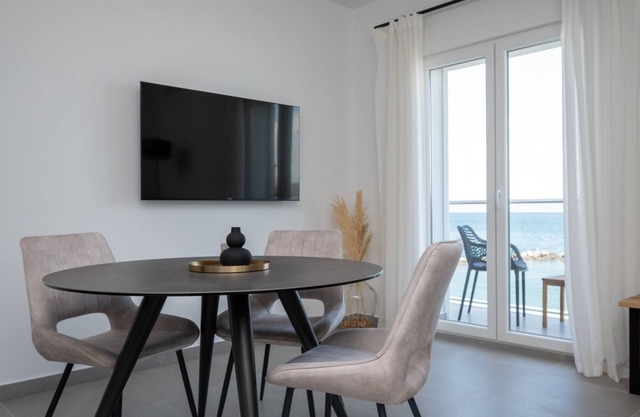 One bedroom apartment near beach Neviđane, Pašman (A-323-c)