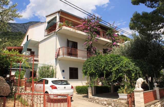 One bedroom apartment near beach Živogošće - Mala Duba, Makarska (A-2603-a)