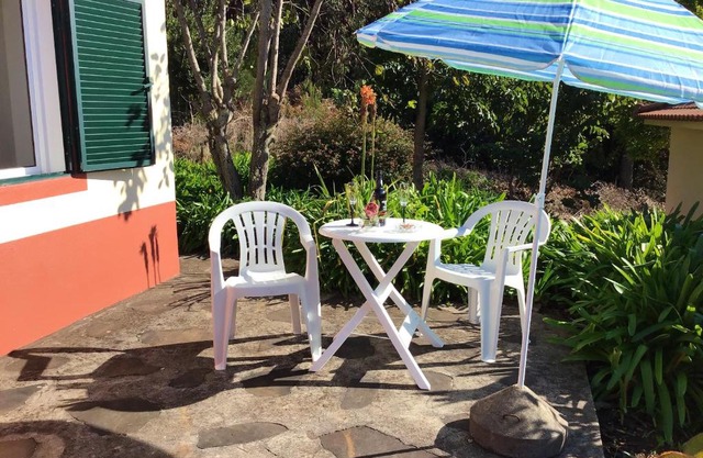 One bedroom house with sea view furnished garden and wifi at Ponta do pargo