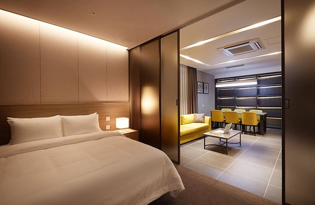 Osong H Hotel Sejong City