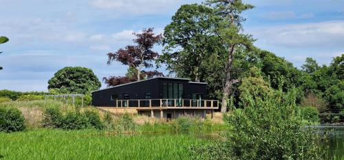 Otters Cove, Middleton Hall Estate