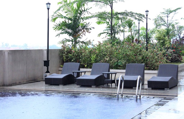 OYO 266 Margonda Residence 5