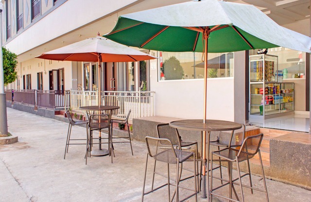 OYO 3394 Apm Residence Syariah