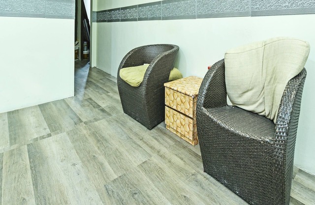 OYO 90431 Cz Hotel