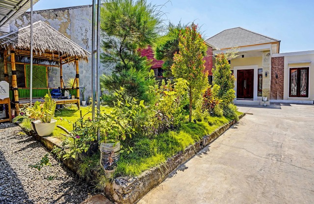 OYO 91403 Reva Residence Syariah