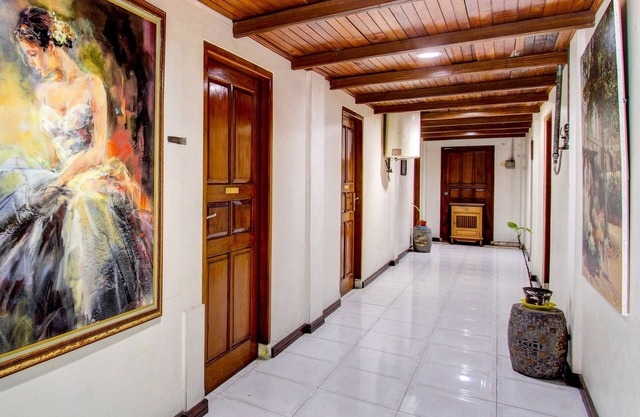 OYO 92329 Sewu Mas Hotel