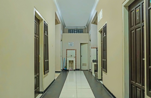 OYO Life 92394 Namimart Syariah 2