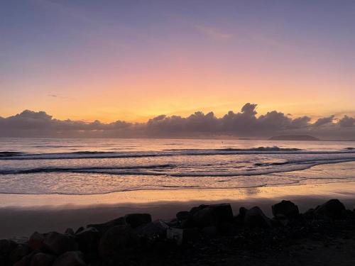 Pé na areia Apto Bianca