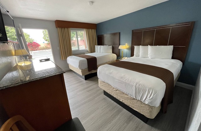 Pacific Inn