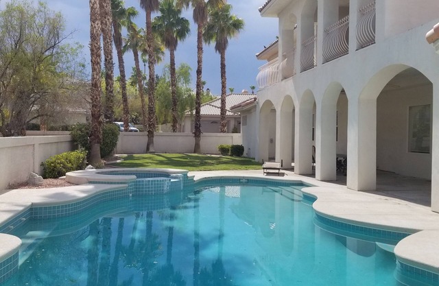 Palatial Home close to Summerlin and the Strip!