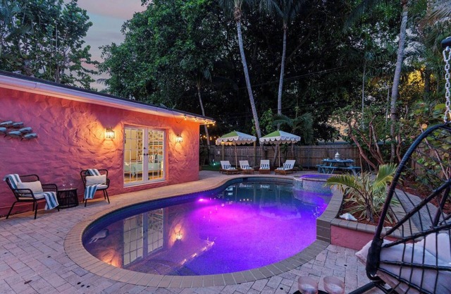 Palm Beach 5BR Cottage!Pool+Spa+Sauna+Cold Plunge