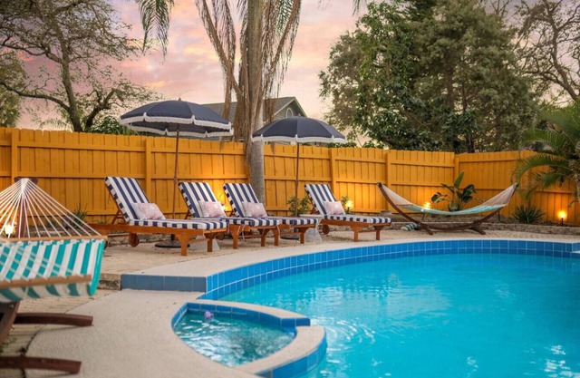 Palm Harbor Resort |Theater Bowling Putt Putt Pool