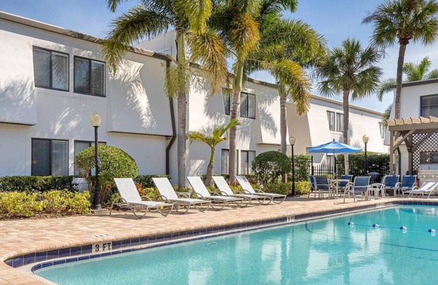 Palma ceia 2417D · Pool | gym | FREE parking | Luxury in heart of TPA