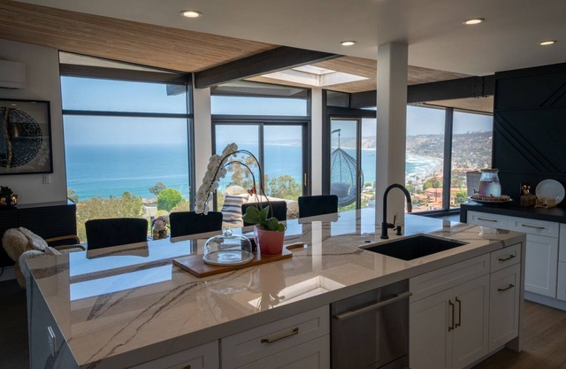 Panoramic Ocean View Paradise for Families w/Swim Spa