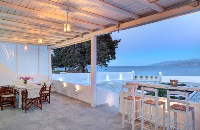 Paradis beach home in Paros
