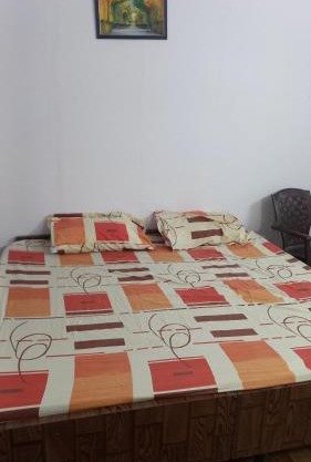 Paradise service apartment