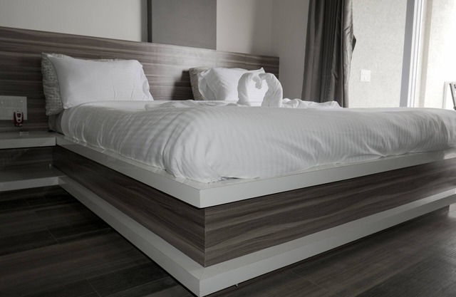 PARAS VALLEY Khinger