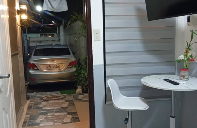 Parayno's Transient Room in Marikina with free NETFLIX/Centrally Located Place