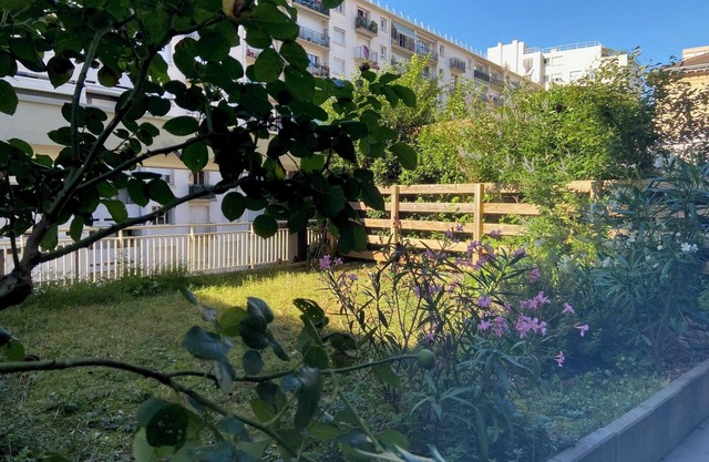 Paris 13- 5 rooms-4 bedrooms- 50m2 garden- Swimming pool.